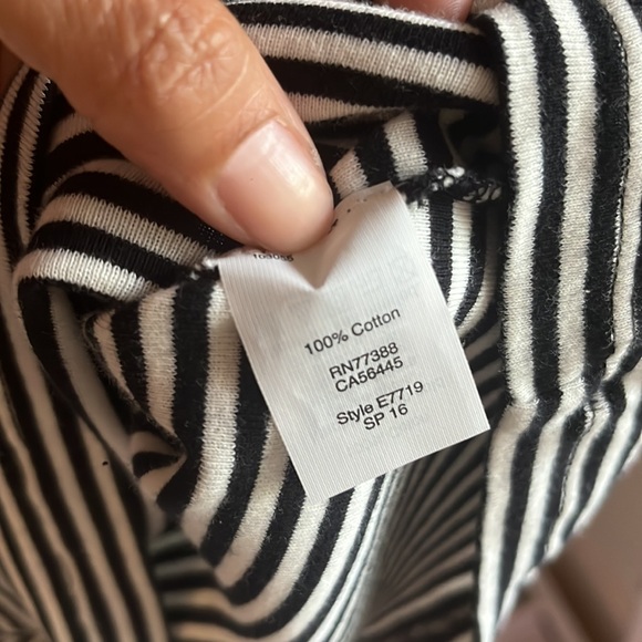 Madewell Lo Fi Tee in Mini Stripe Top Size Medium - Picture 7 of 12